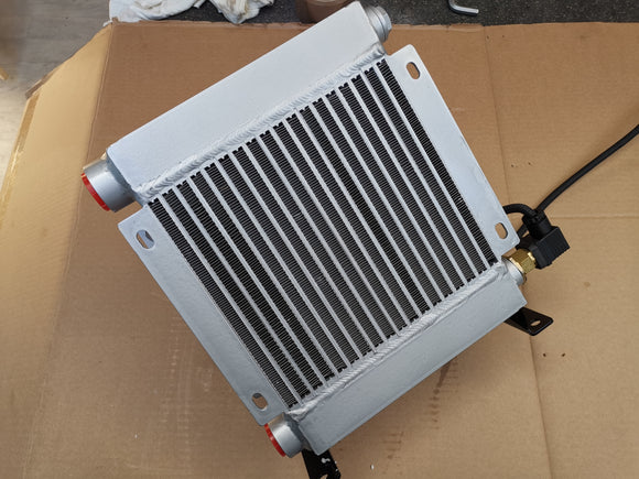 Ölkühler Wärmetauscher Öl/Luft mit Lüfter, Thermostat und Schalter 12V/24V