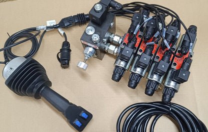 Blocco valvole 4 vie elettrico proporzionale con joystick