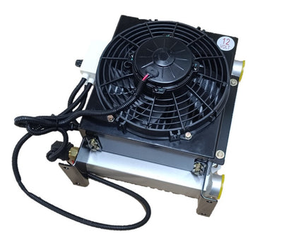 Scambiatore di calore olio/aria con ventola, termostato e interruttore 12V/24V
