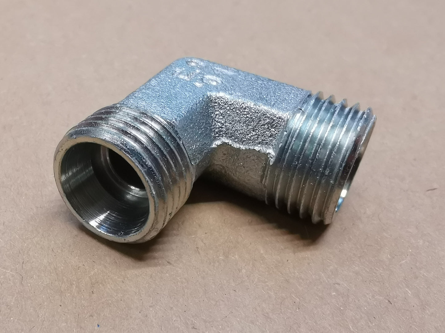 Raccordo a 90° (serie leggera)